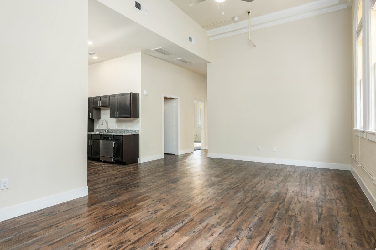 San Antonio, TX Apartments St John Residents